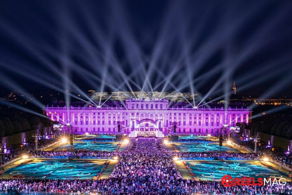 watch Vienna Philharmonic Summer Night Concert in Europe